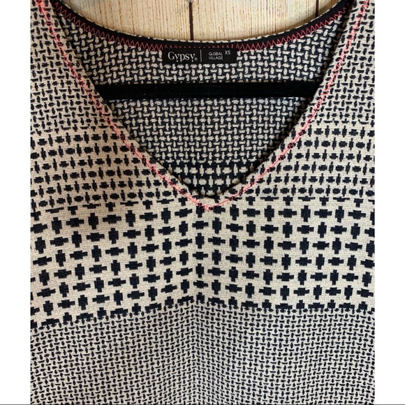 Gypsy05 | Barre Jacquard Box Blouse - Picture 8 of 9